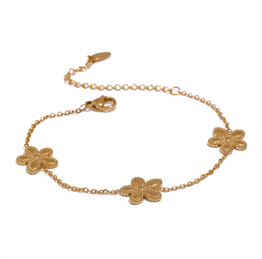 Dainty Flower Bracelet