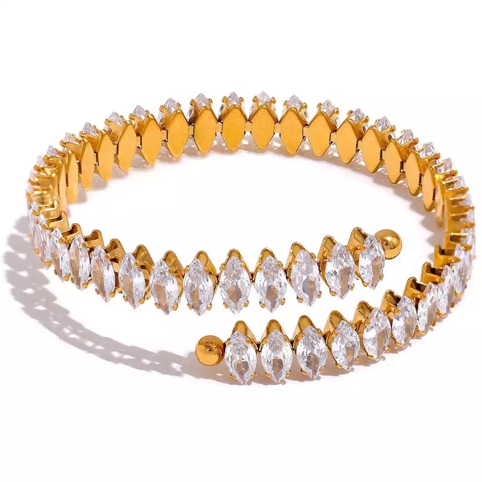 Oval Diamond Elegant Cuff
