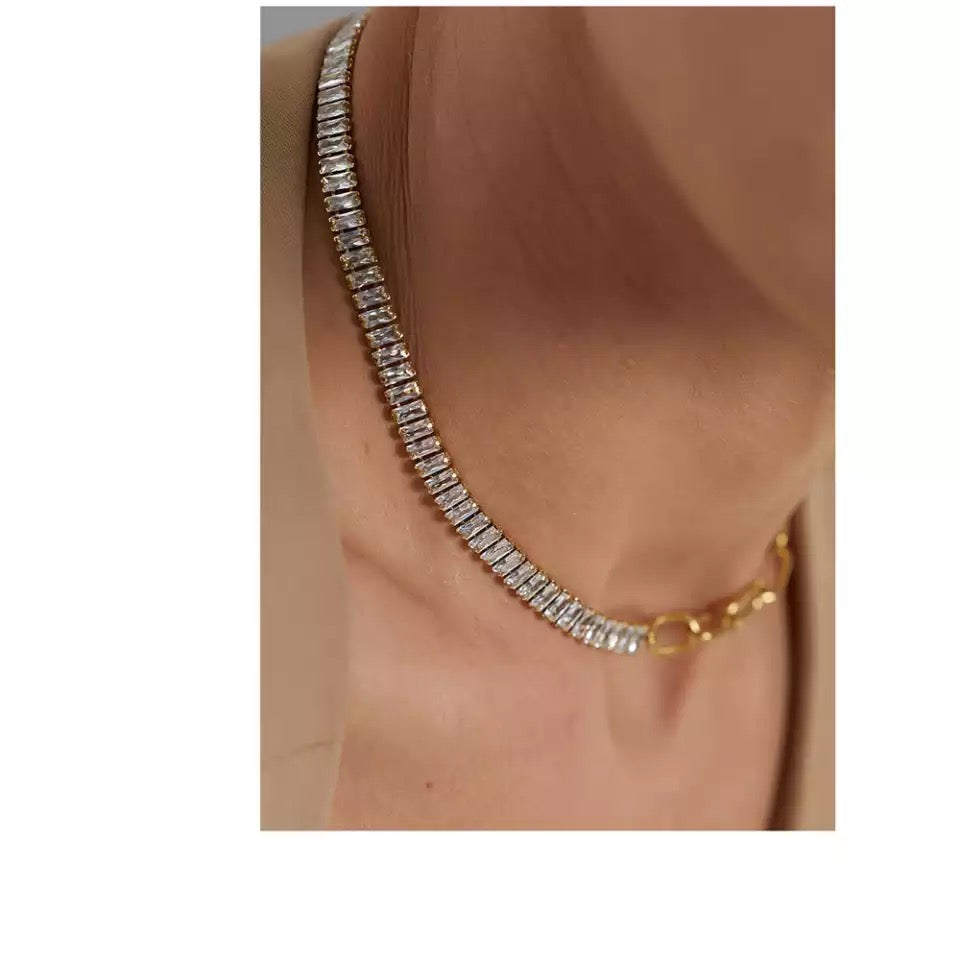 Baguette Chainlink Choker