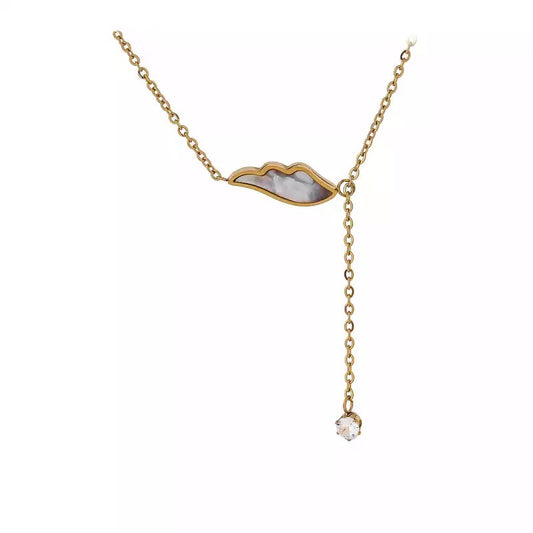 Wing Natural Shell Necklace